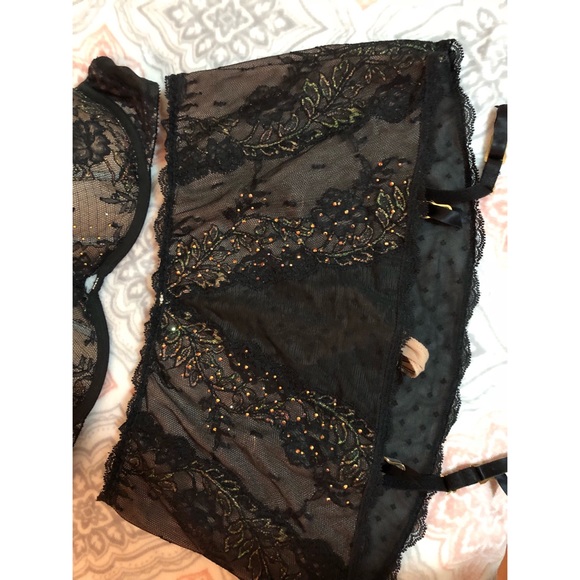 🖤SOLD🖤Victoria’s Secret Bra Set 36c - Picture 3 of 5